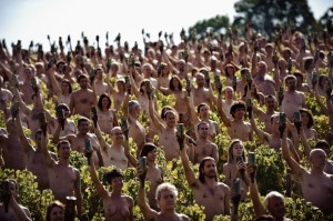 Après le vin naturel, le vin naturiste (©Spencer Tnuick)